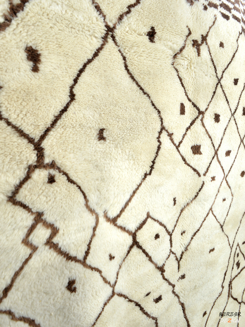 Abstract white Beni Ourain  Moroccan Berber Carpet_A1017 BerberDezign