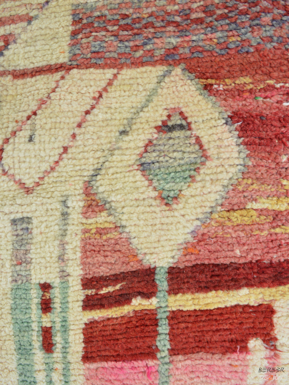 Pink Boujad Moroccan carpet_A1012 BerberDezign