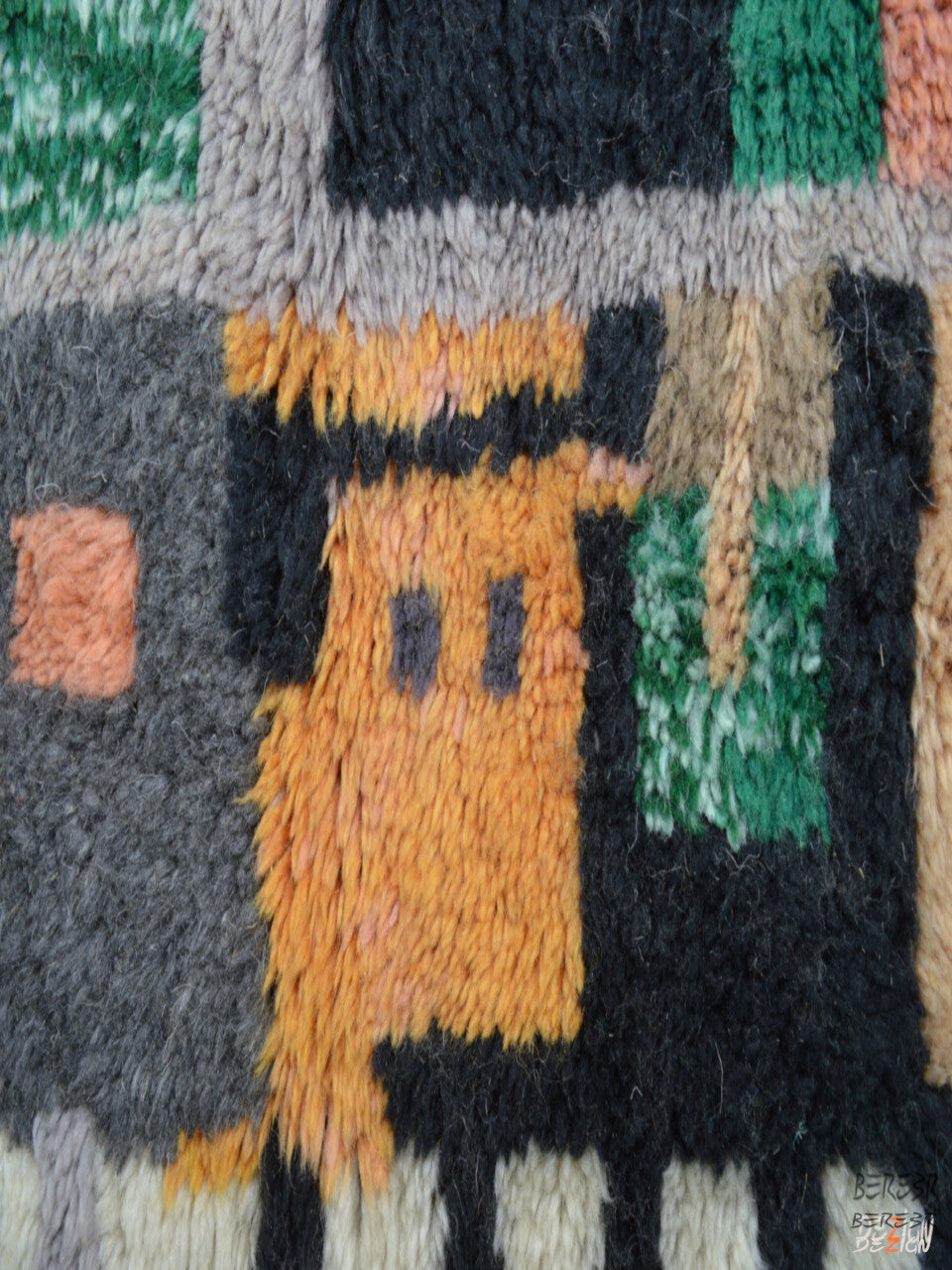 Colorful Middle Atlas Berber Carpet_A1019 BerberDezign