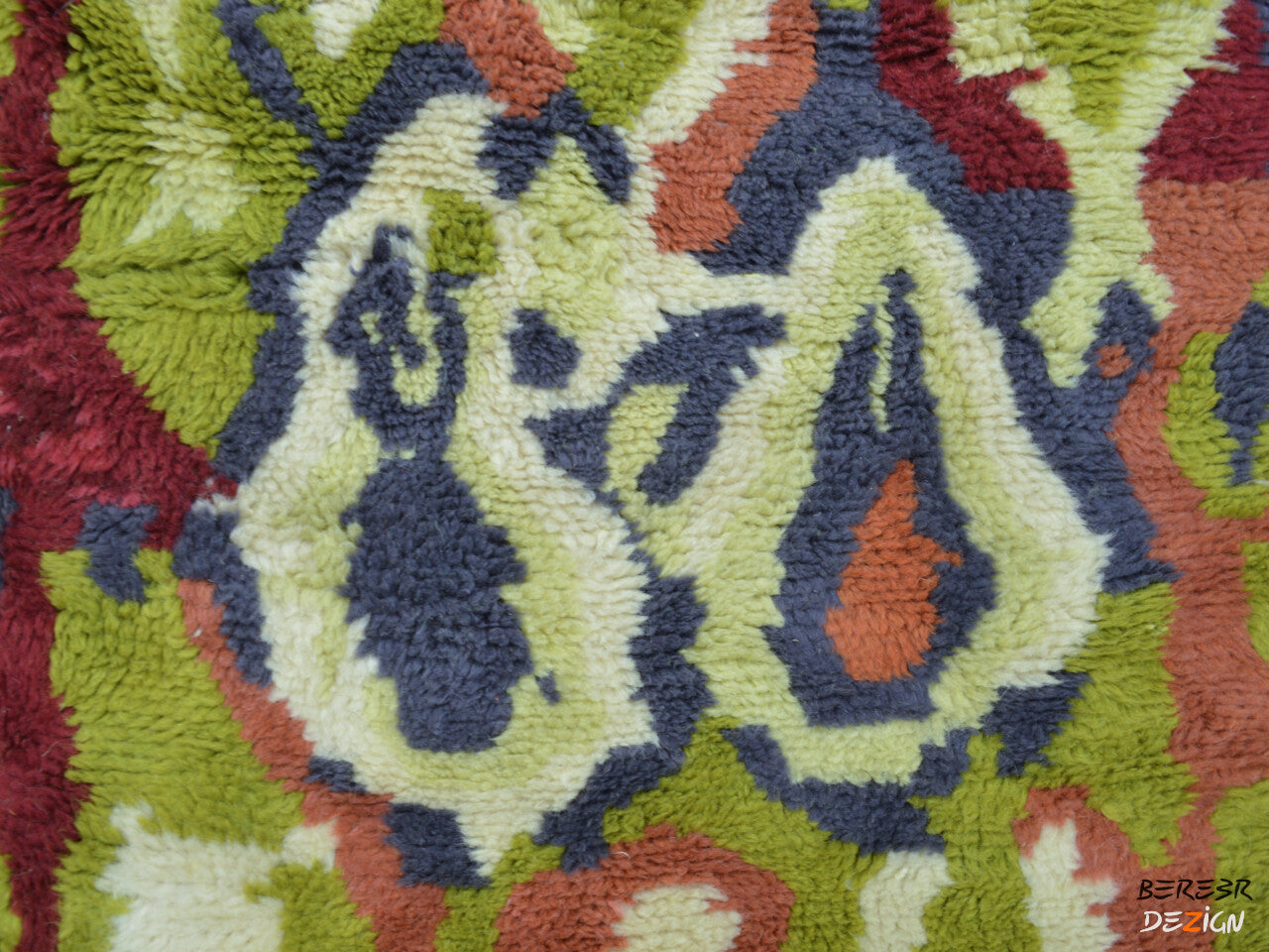 Colorful Middle Atlas Berber Carpet_A1020 BerberDezign
