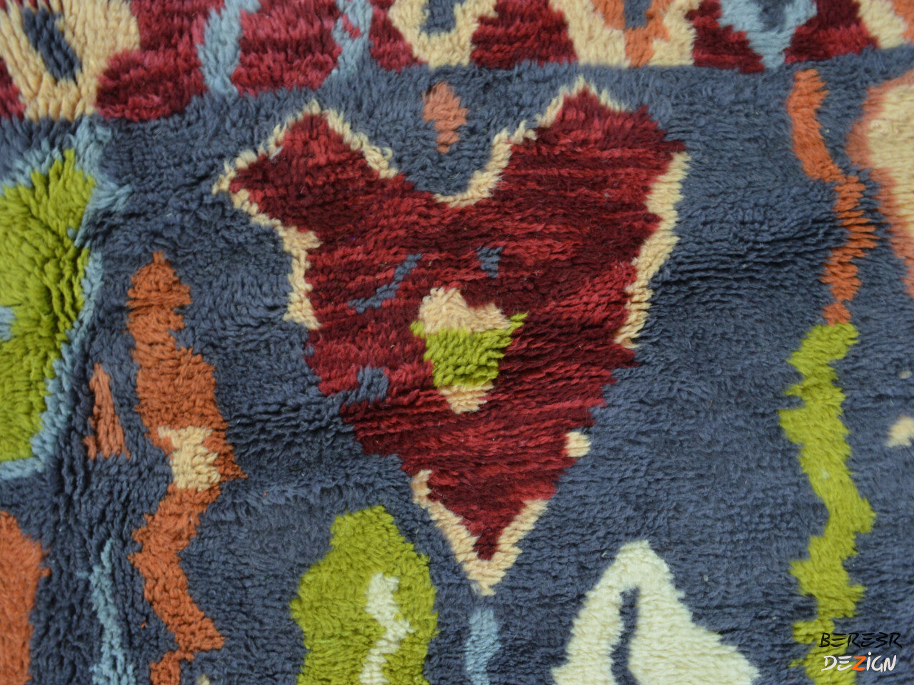 Colorful Middle Atlas Berber Carpet_A1020 BerberDezign