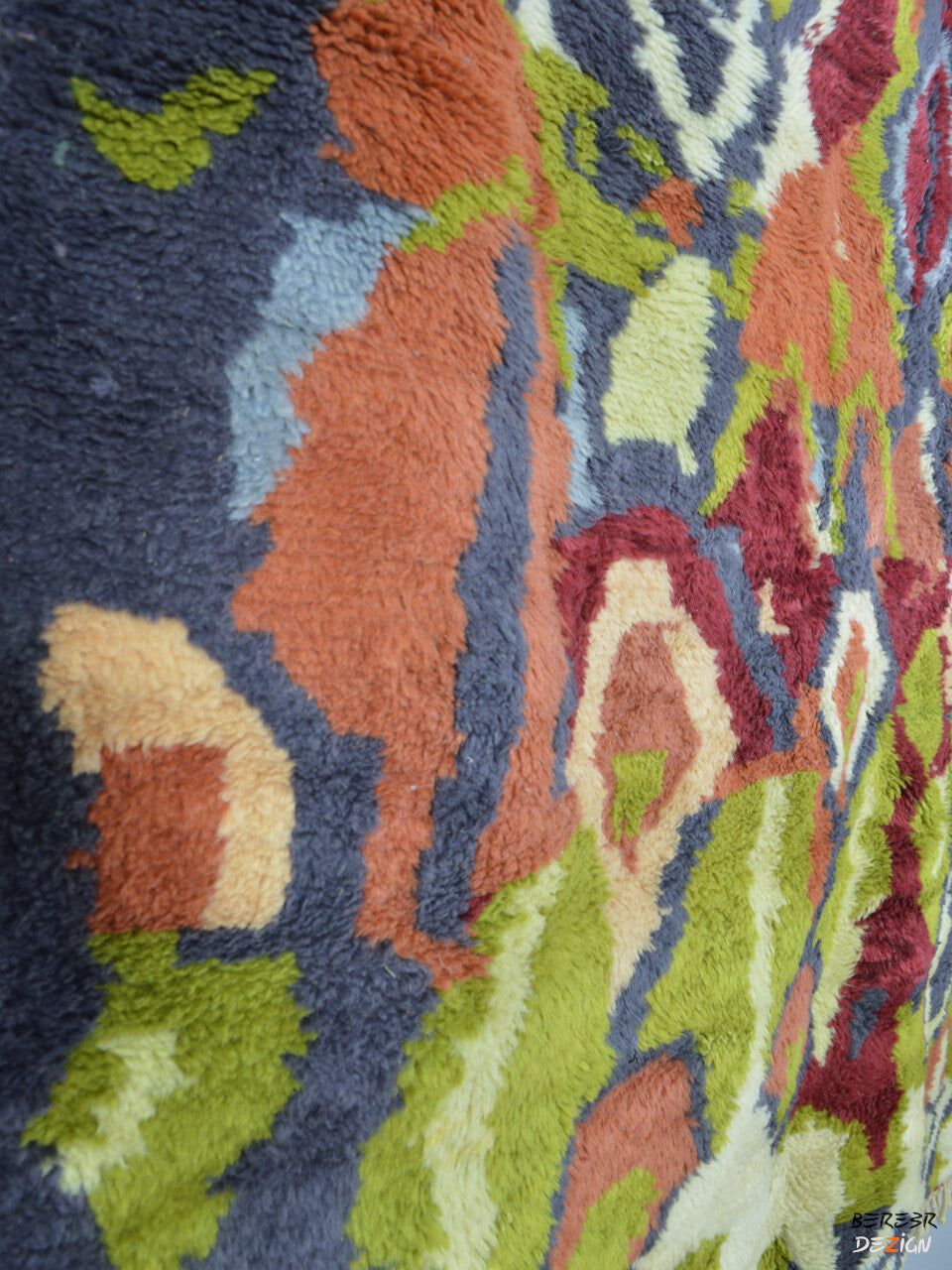 Colorful Middle Atlas Berber Carpet_A1020 BerberDezign