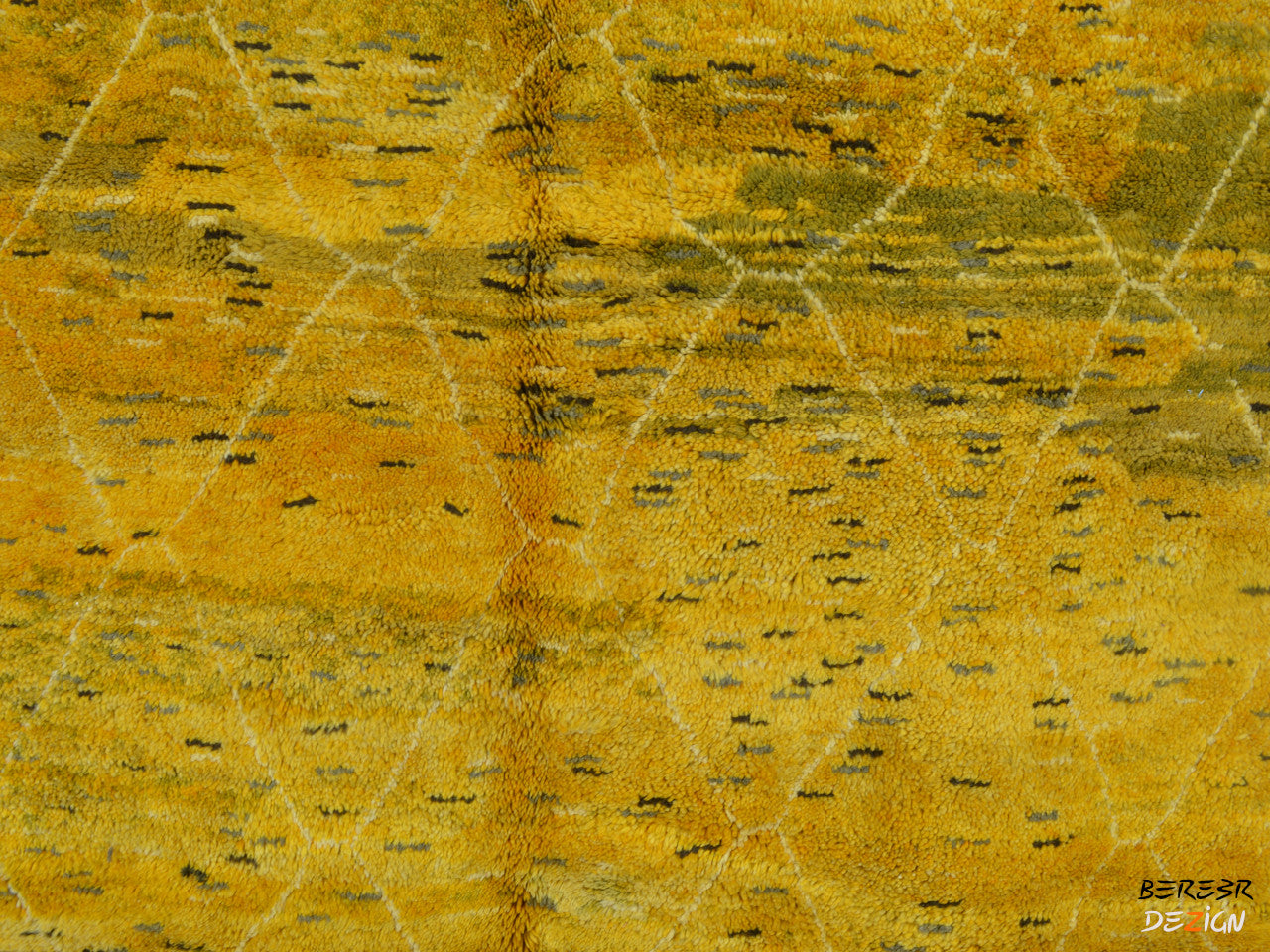 Earthy Colored Moroccan Middle Atlas Berber Carpet_A1025 BerberDezign