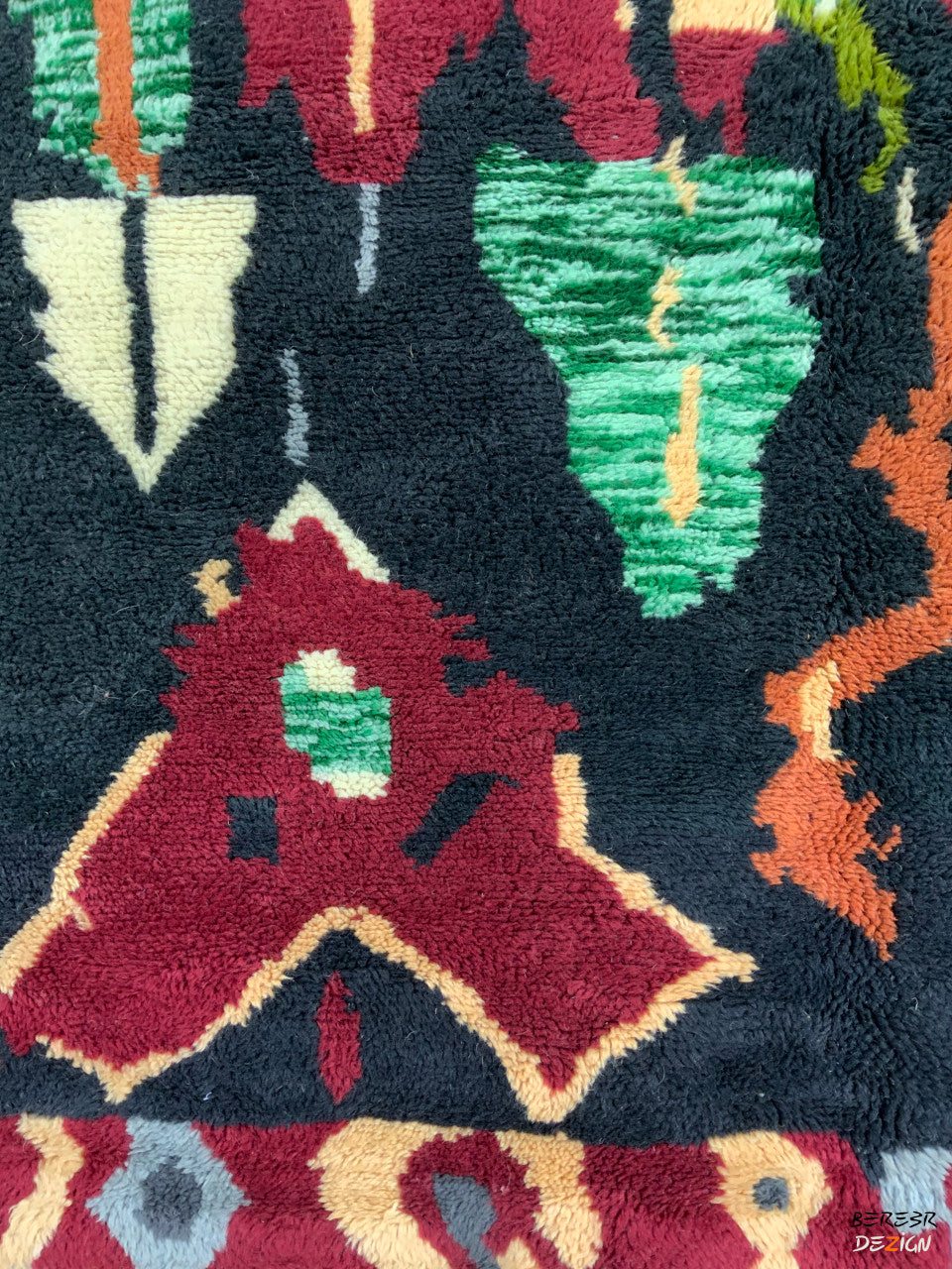 Colorful Middle Atlas Berber Carpet_A1007 BerberDezign